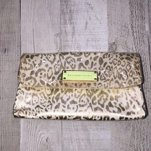Victorias Secret gold cheetah print makeup cosmetics bag - Picture 2 of 7